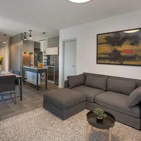 Apartment Luxury Marjan - Black Split