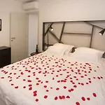 Luxury Marjan - Black Apartament *