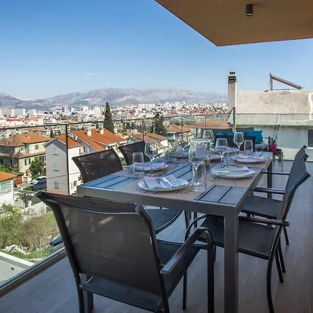 Luxury Marjan - Black Apartament